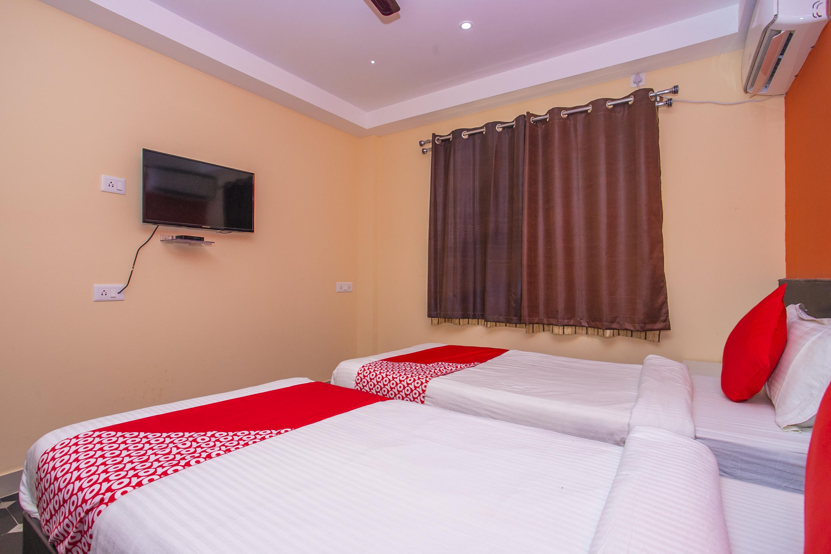 Oyo 22837 Chairmen'S Hotel Bangalore Ngoại thất bức ảnh