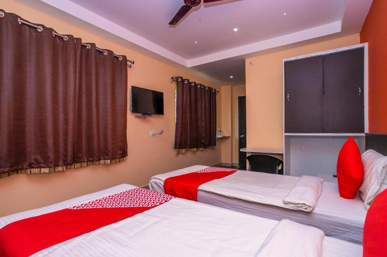 Oyo 22837 Chairmen'S Hotel Bangalore Ngoại thất bức ảnh